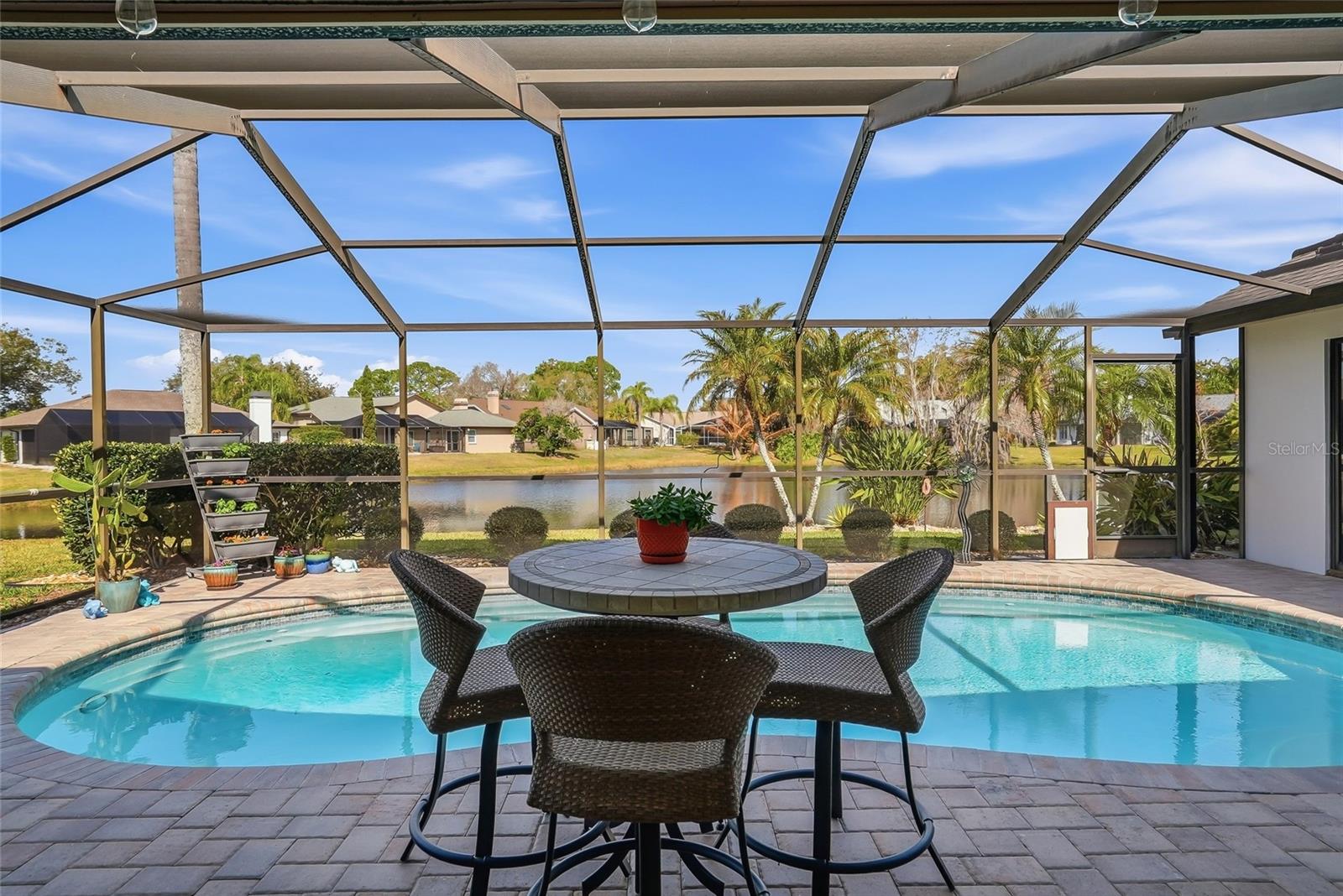 SHADOWLAKE VILLAGE AT WOODFIELD - Residential