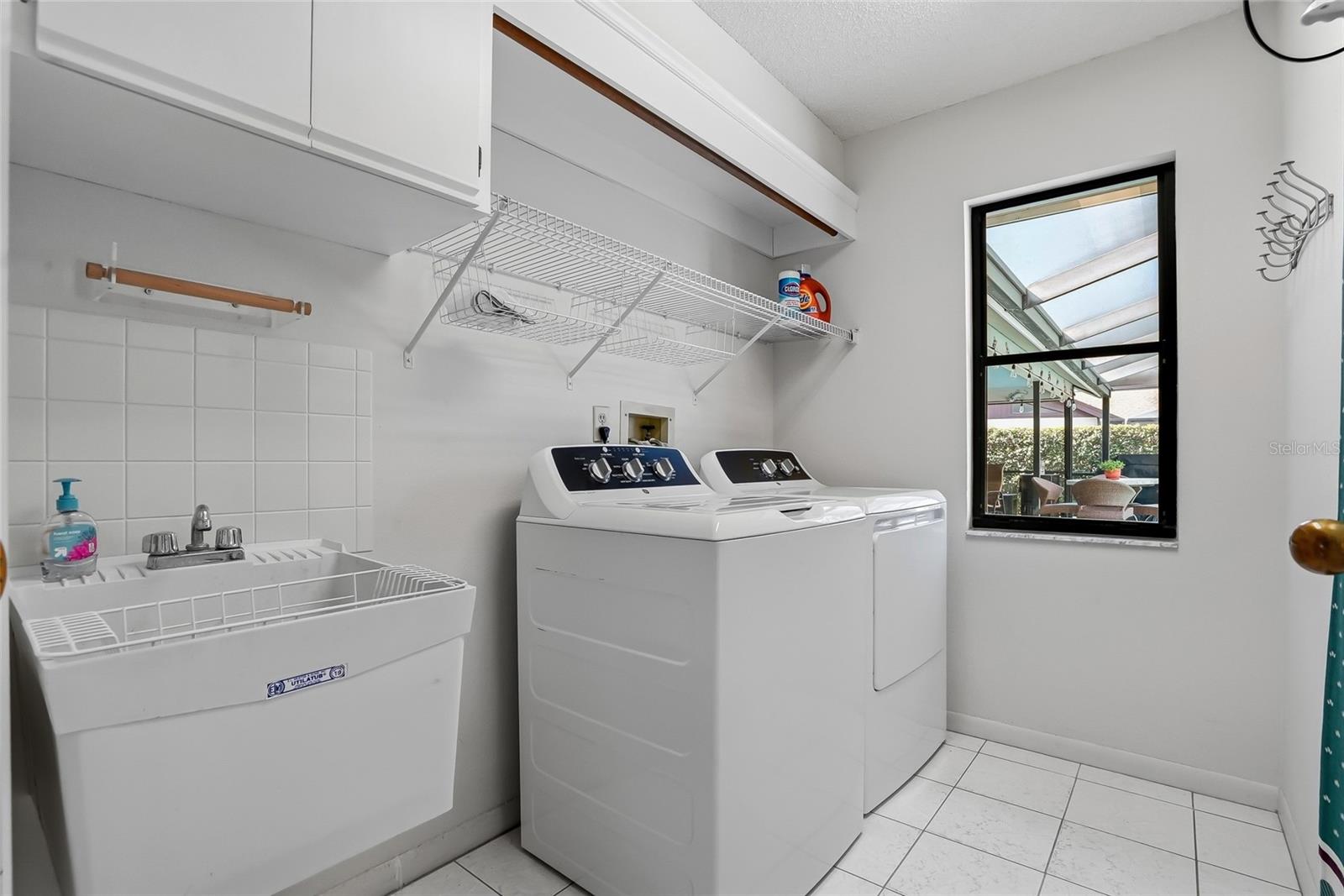 SHADOWLAKE VILLAGE AT WOODFIELD - Residential