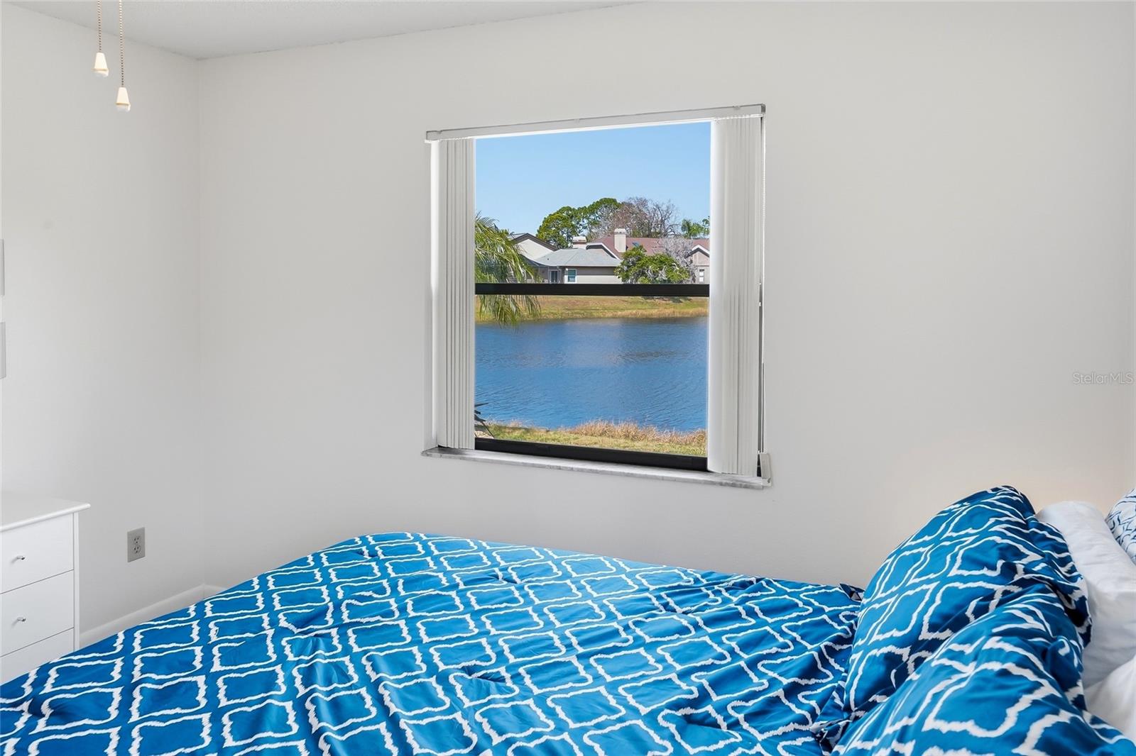 SHADOWLAKE VILLAGE AT WOODFIELD - Residential