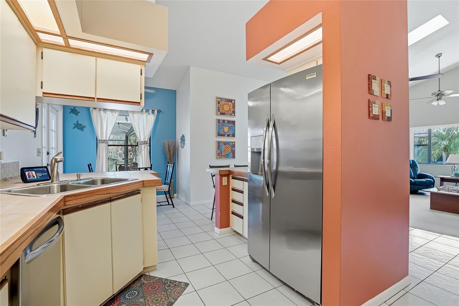 SHADOWLAKE VILLAGE AT WOODFIELD - Residential