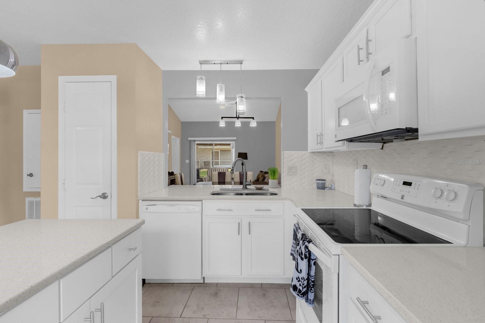 CYPRESS LAKE PH 1 - Residential