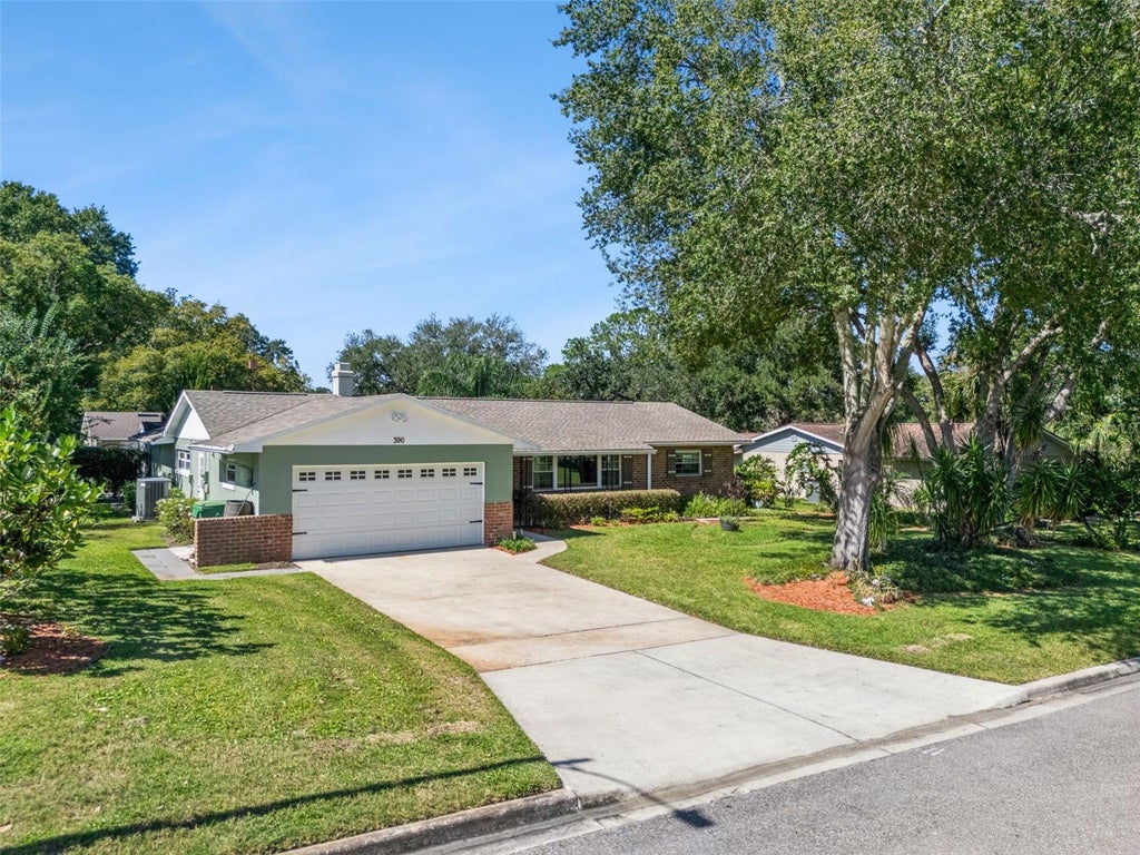 Photo of 390 Grove Court, Winter Garden, FL 34787 (MLS # O6452674)