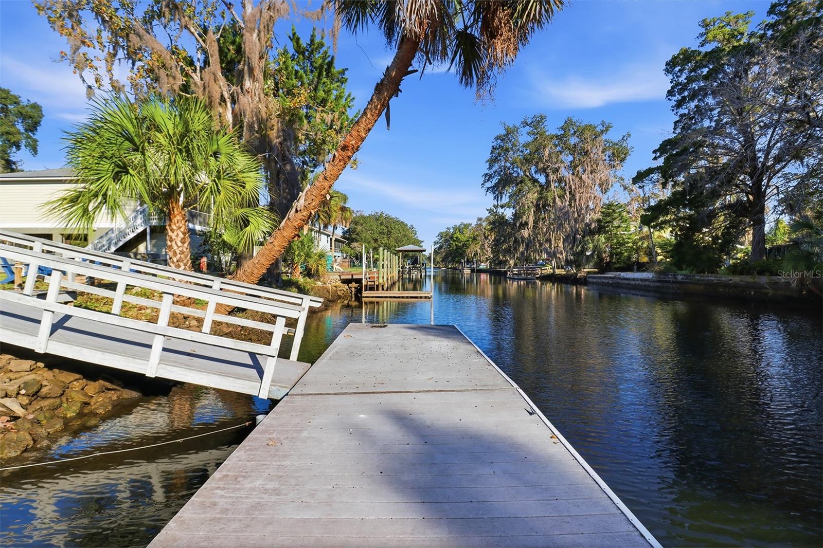 3619 N SUWANNEE POINT