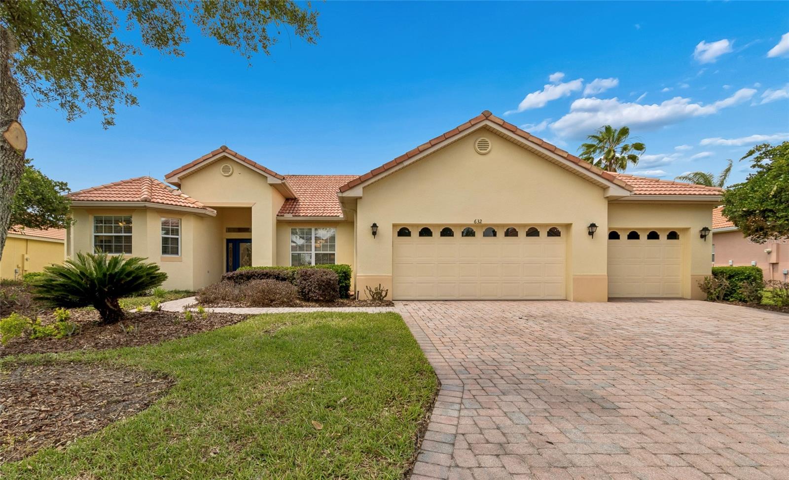 632 SHOREHAVEN DR