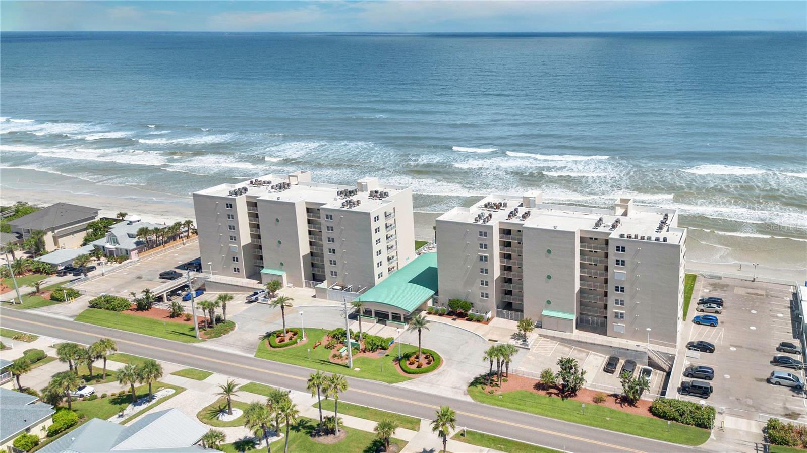 EAST WIND SOUTH & NORTH - Residential