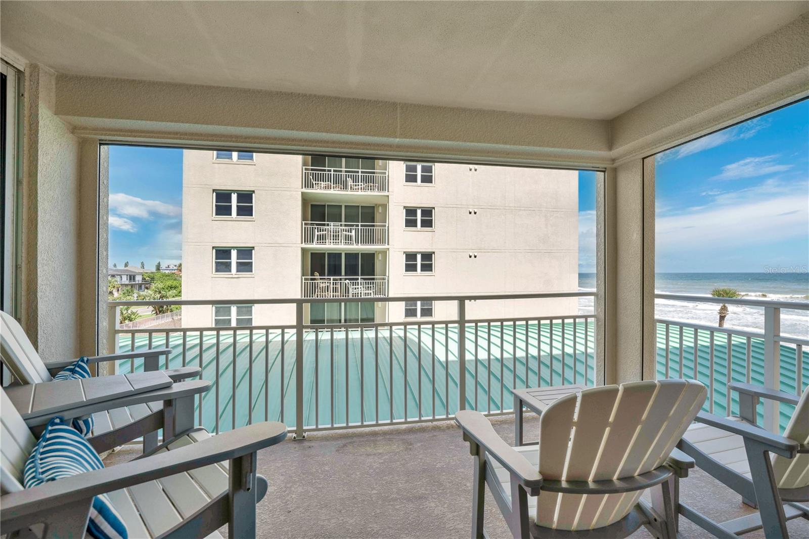 EAST WIND SOUTH & NORTH - Residential