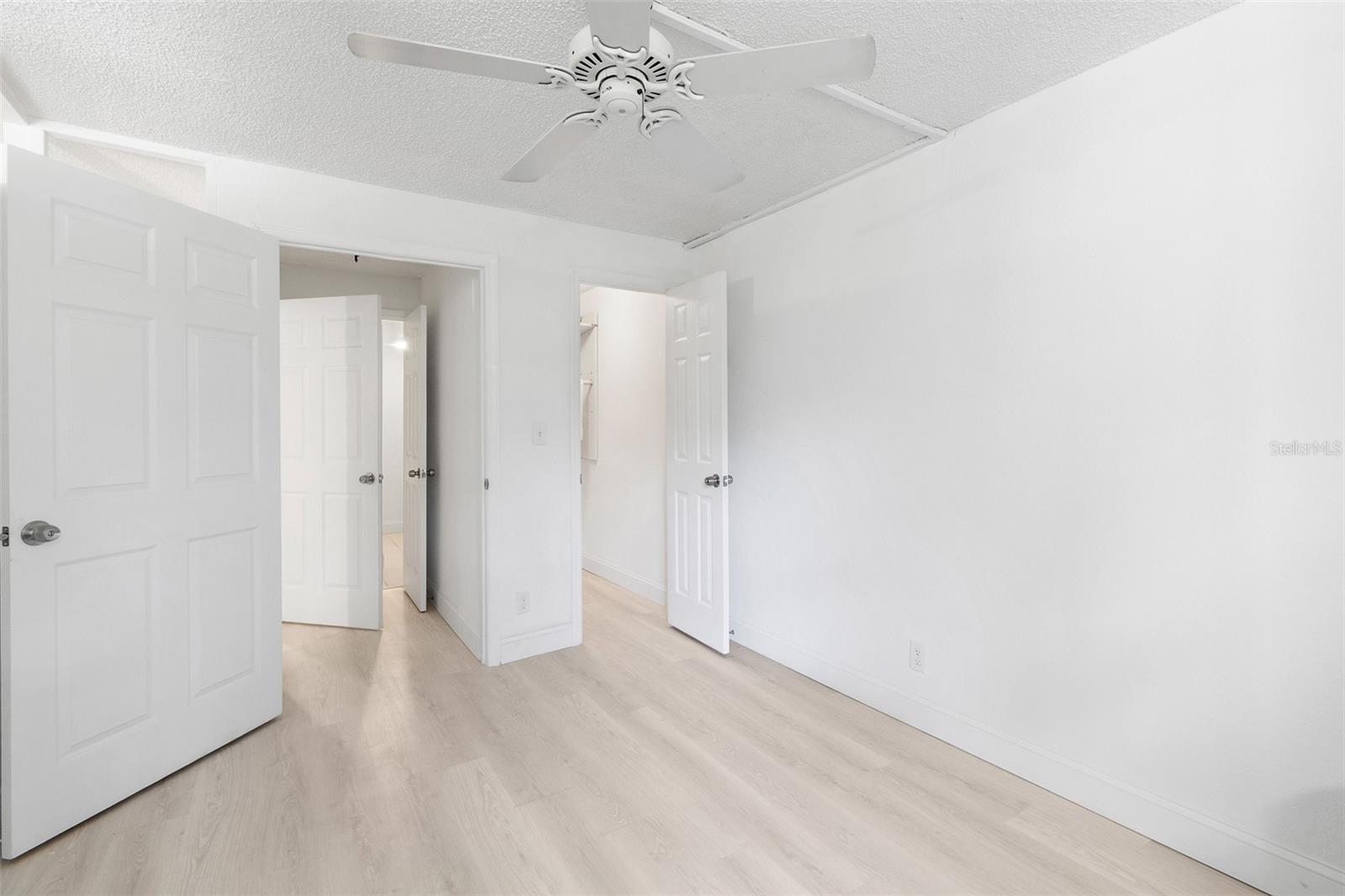 COVE CAY 26-14 VILLAGE I - Residential