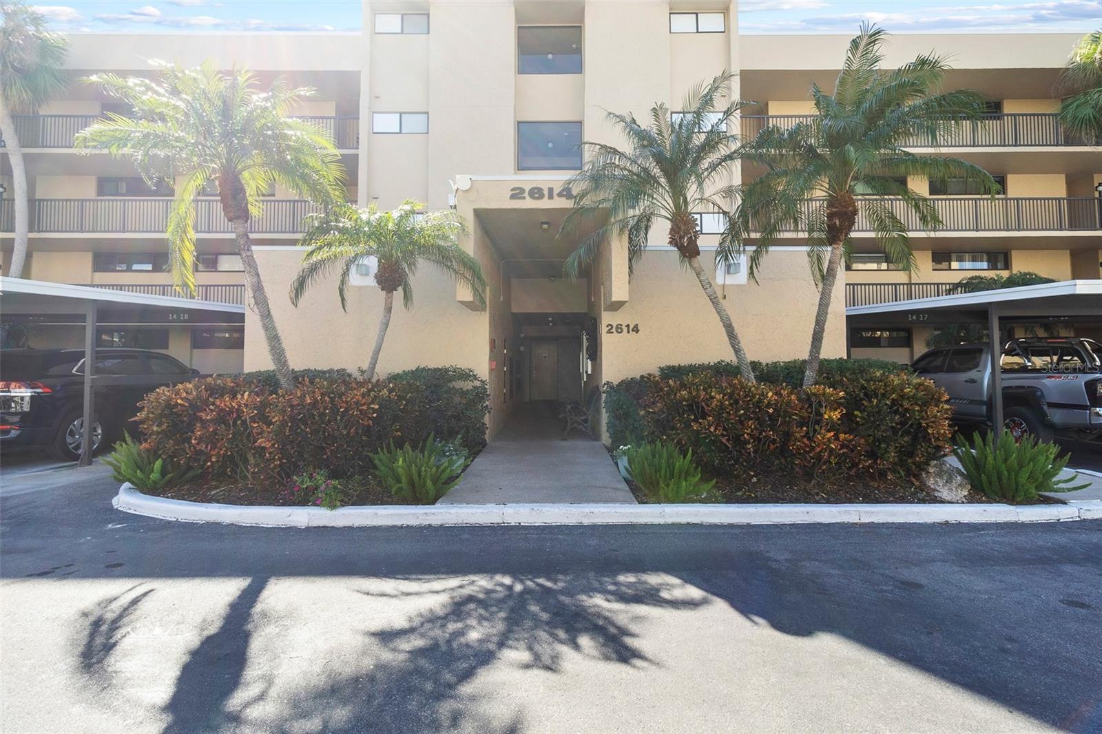 COVE CAY 26-14 VILLAGE I - Residential