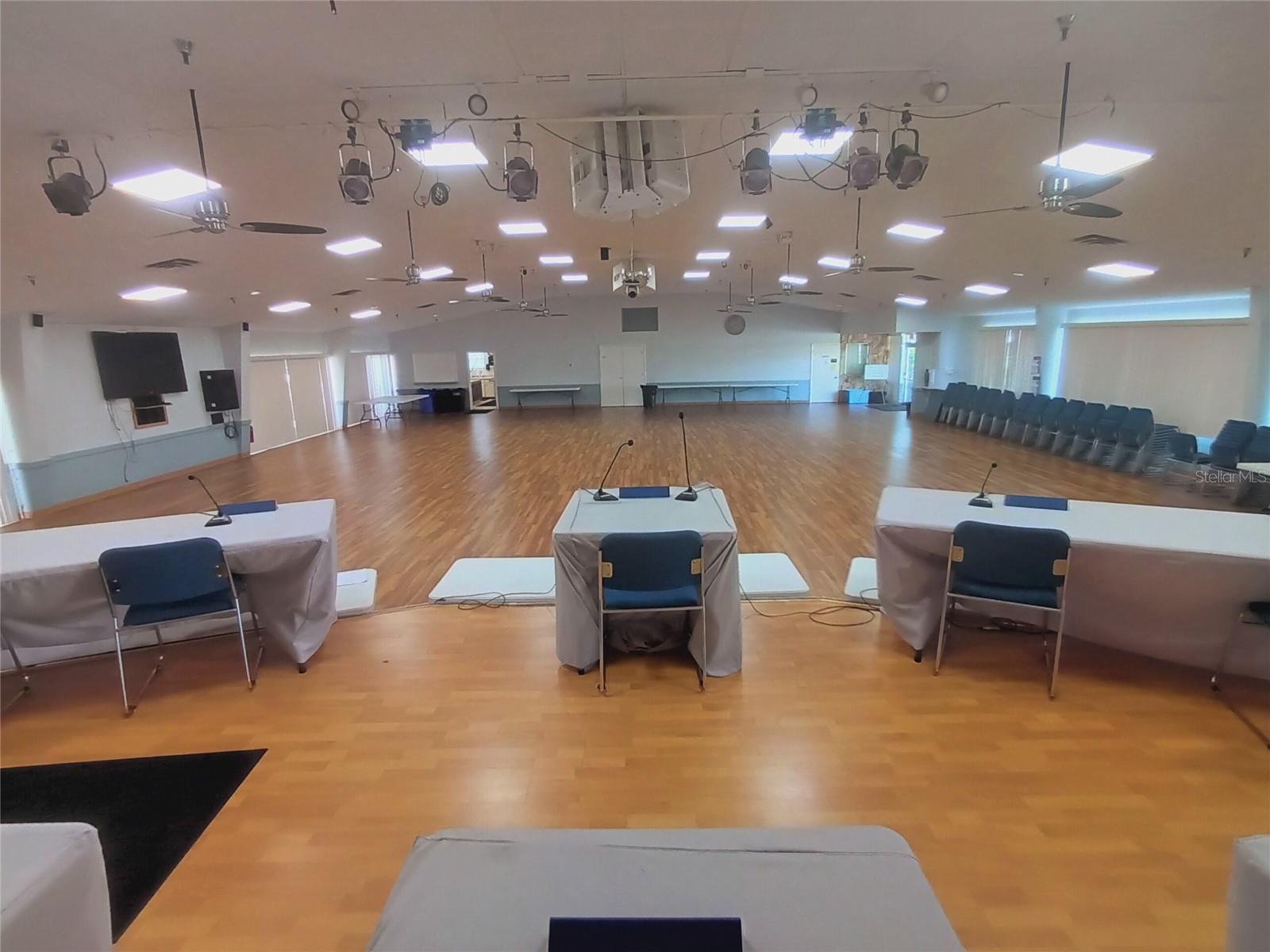 TRI-PAR ESTATES UNIT 4 - Residential