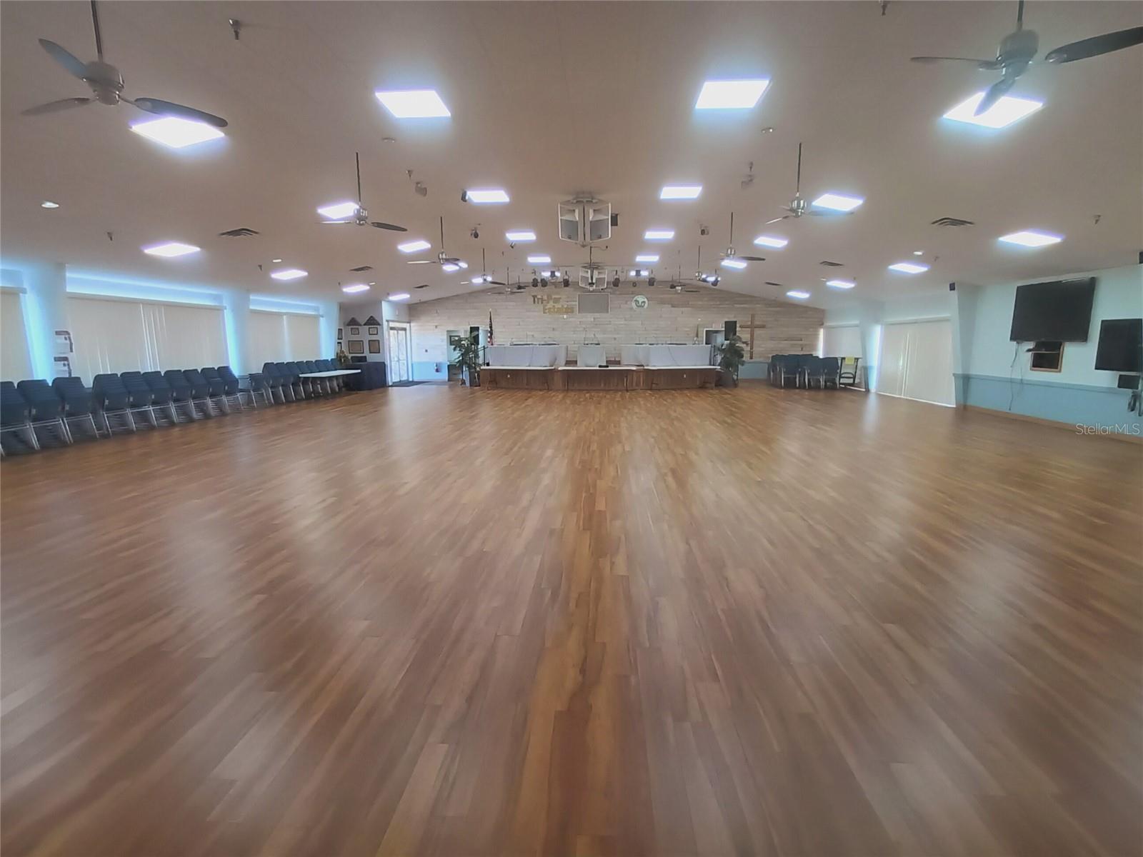 TRI-PAR ESTATES UNIT 4 - Residential