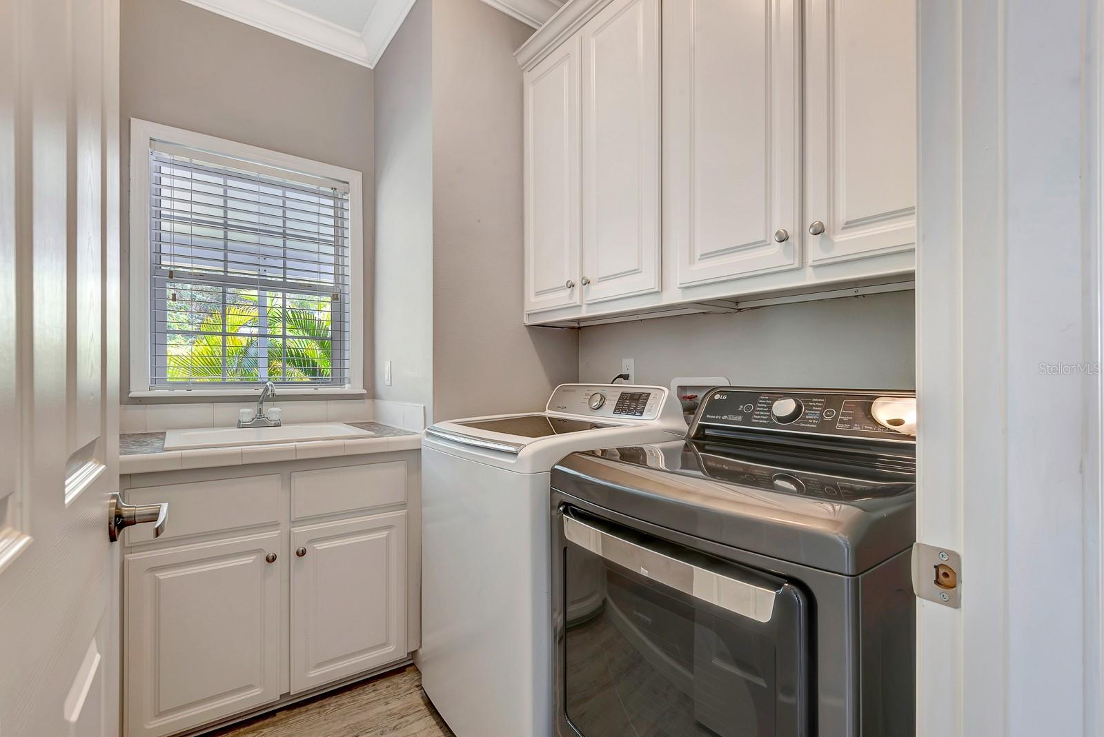 TRI-PAR ESTATES UNIT 4 - Residential