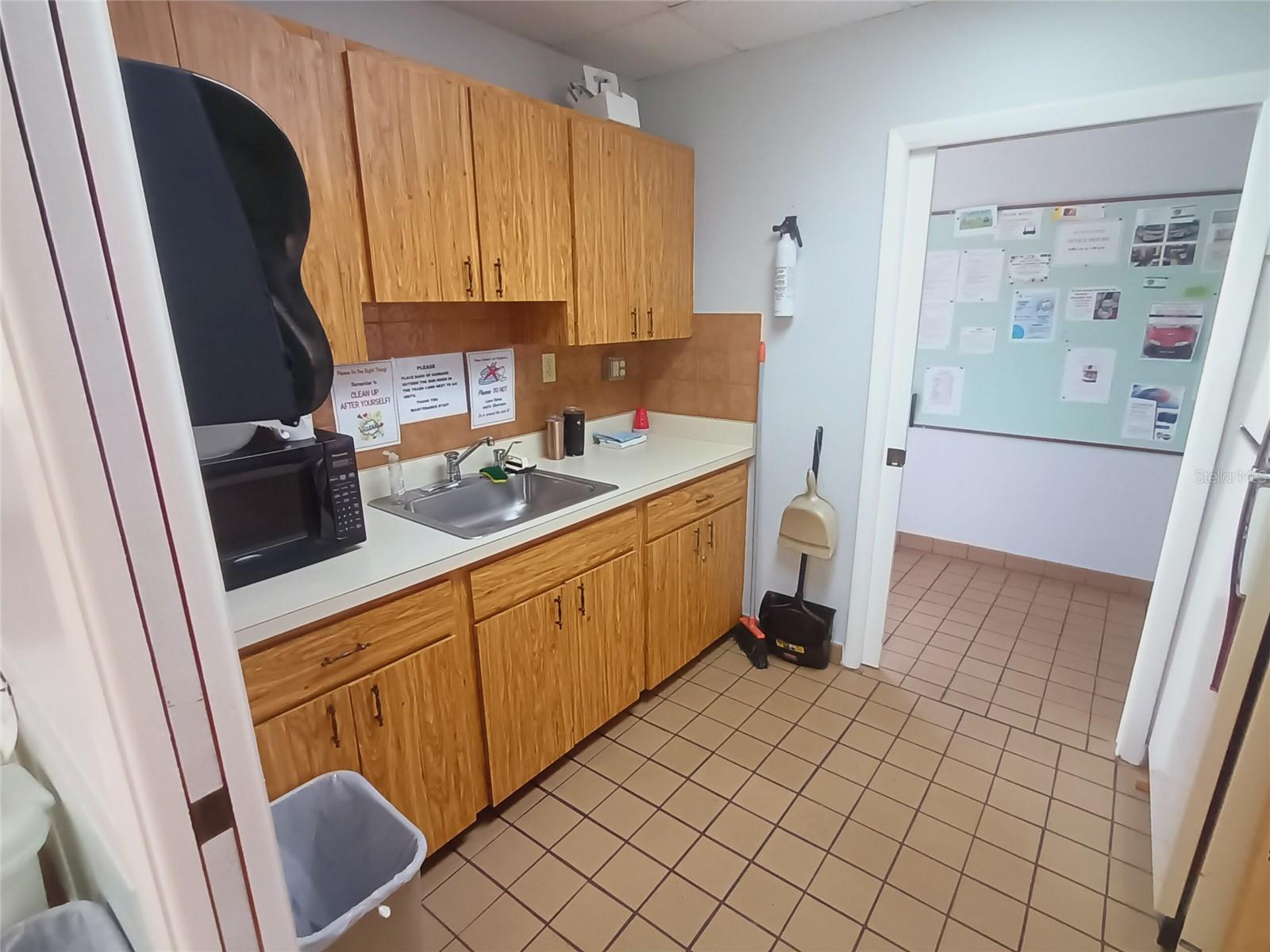 TRI-PAR ESTATES UNIT 4 - Residential