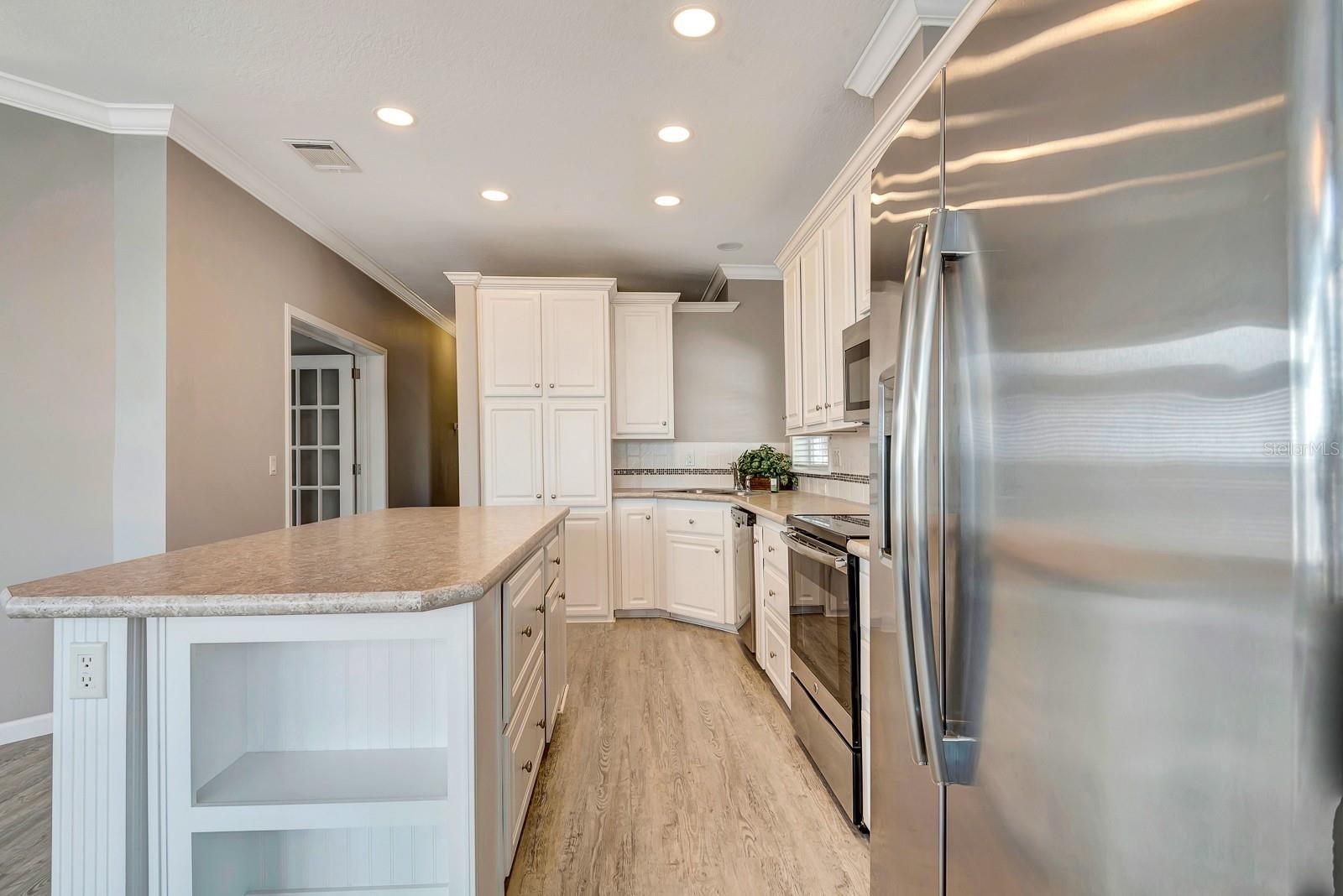 TRI-PAR ESTATES UNIT 4 - Residential