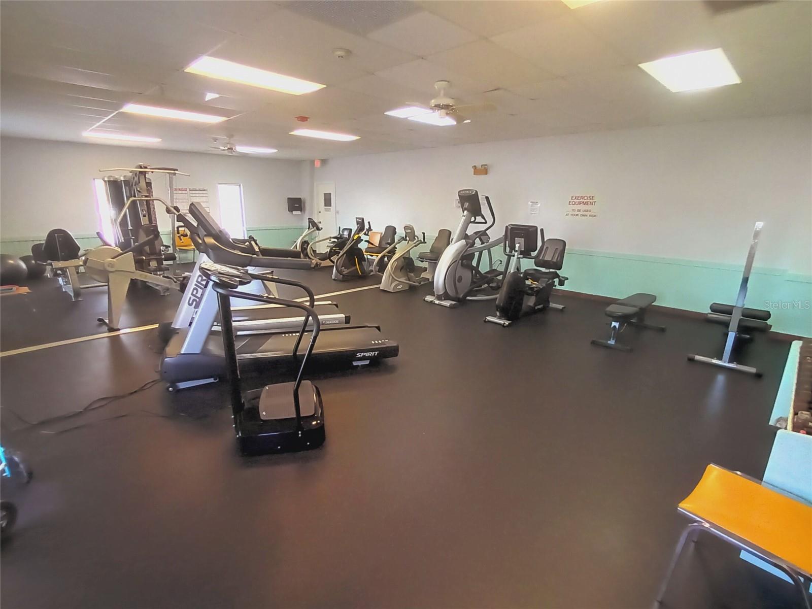 TRI-PAR ESTATES UNIT 4 - Residential