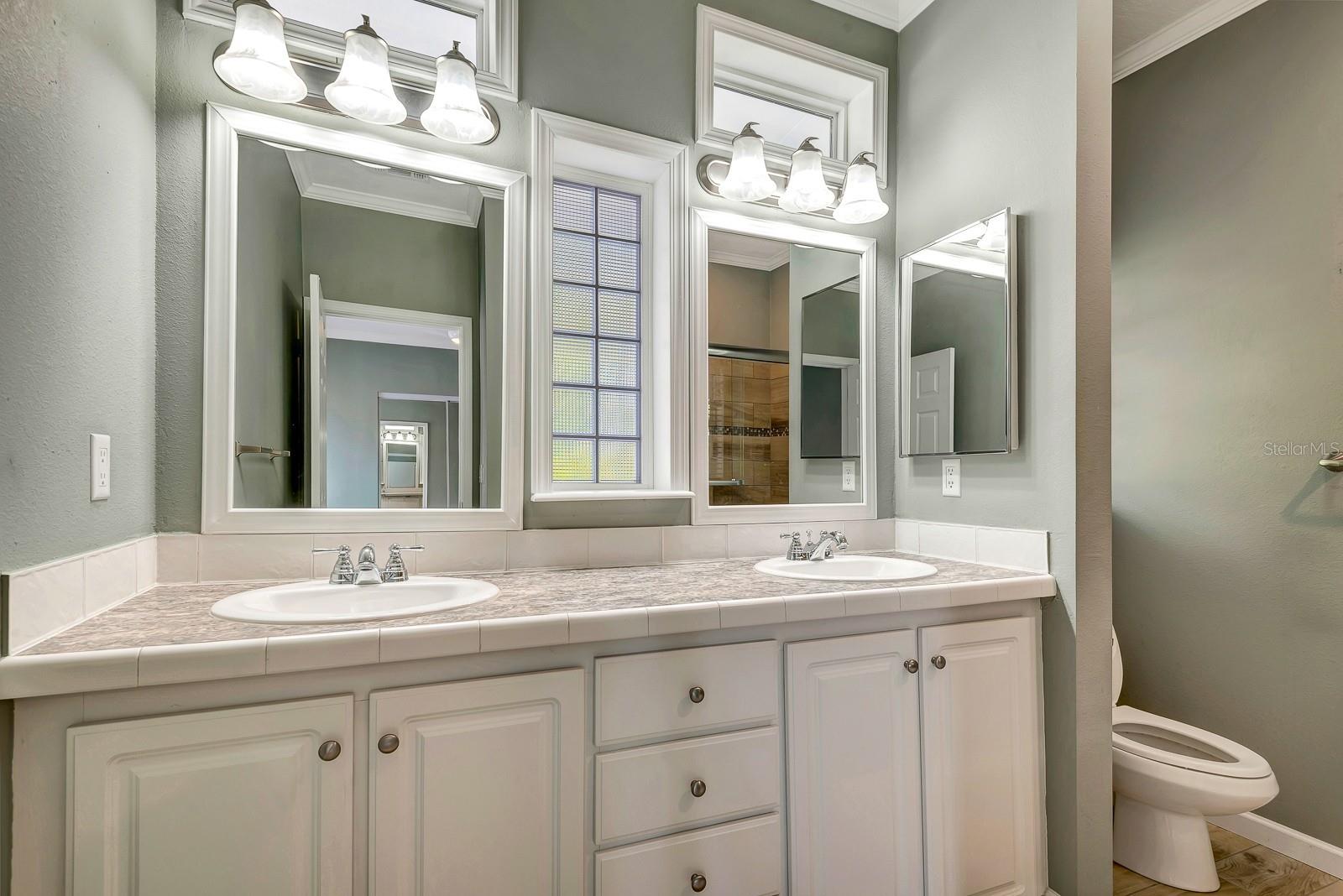 TRI-PAR ESTATES UNIT 4 - Residential