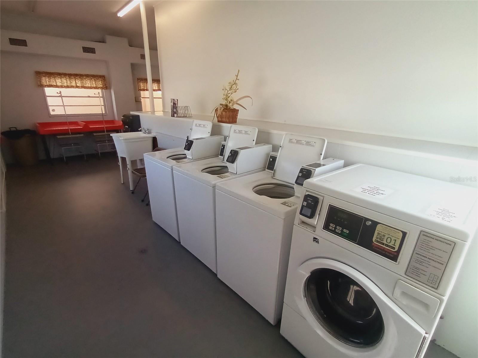 TRI-PAR ESTATES UNIT 4 - Residential