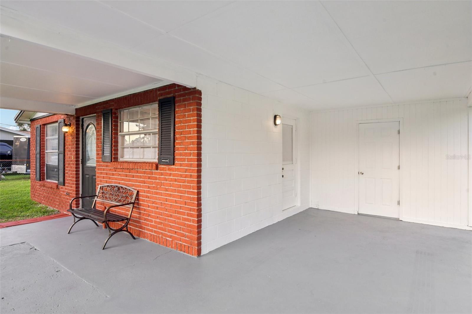 1302 N BRACEWELL DRIVE
