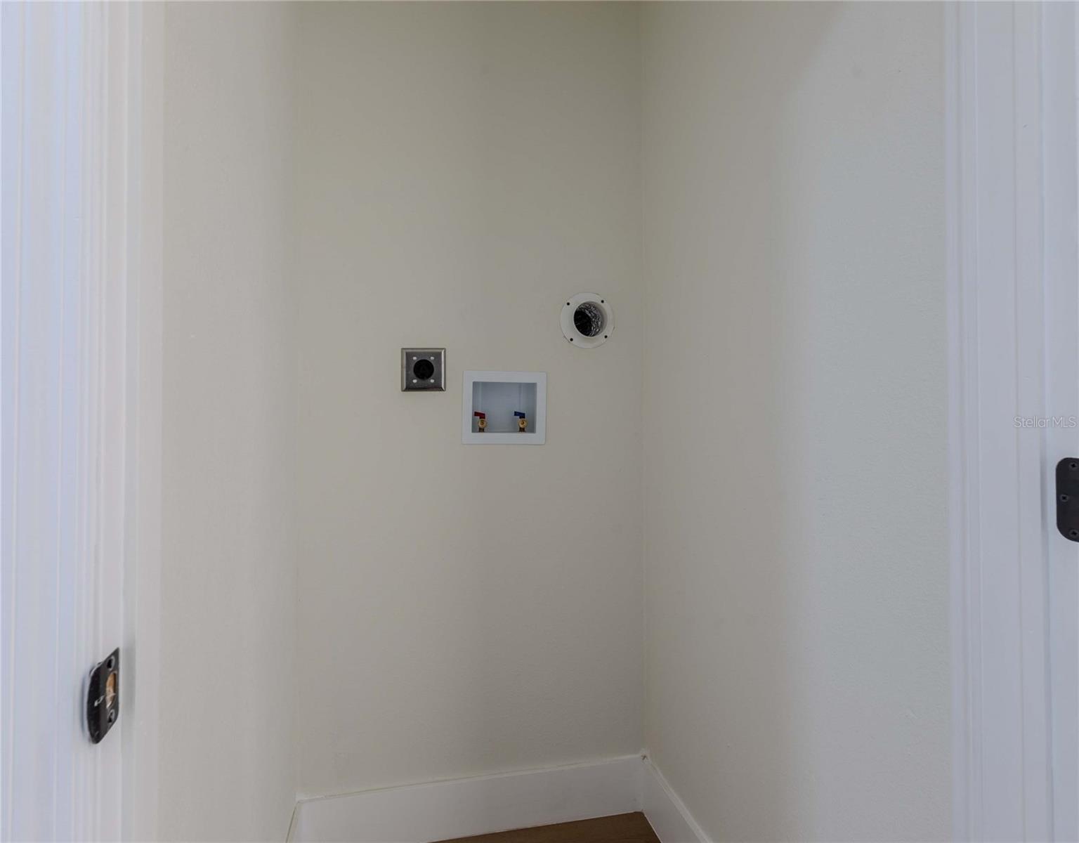 FOX RIDGE - Residential