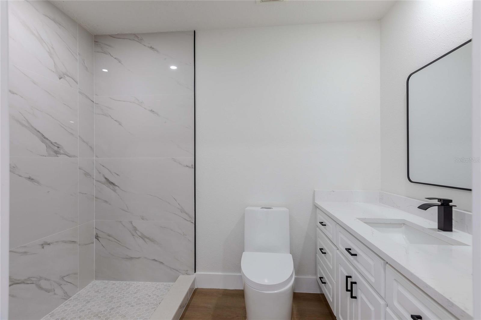 FOX RIDGE - Residential