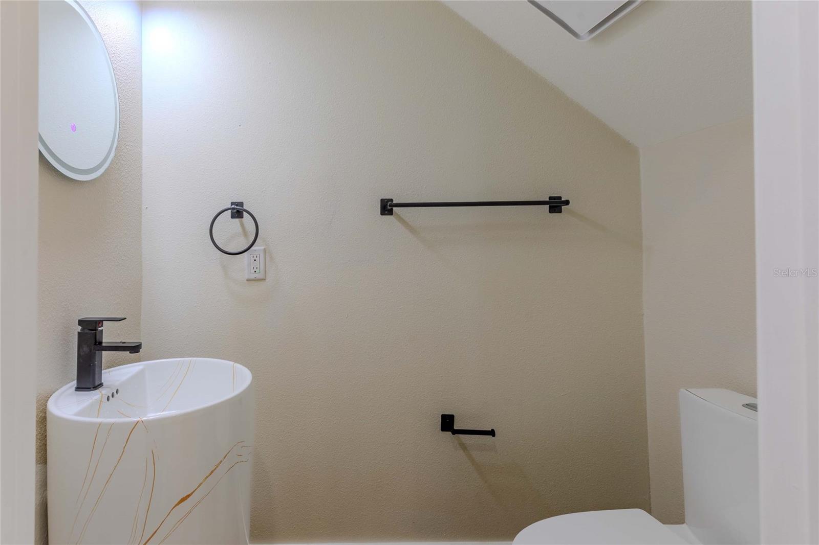 FOX RIDGE - Residential