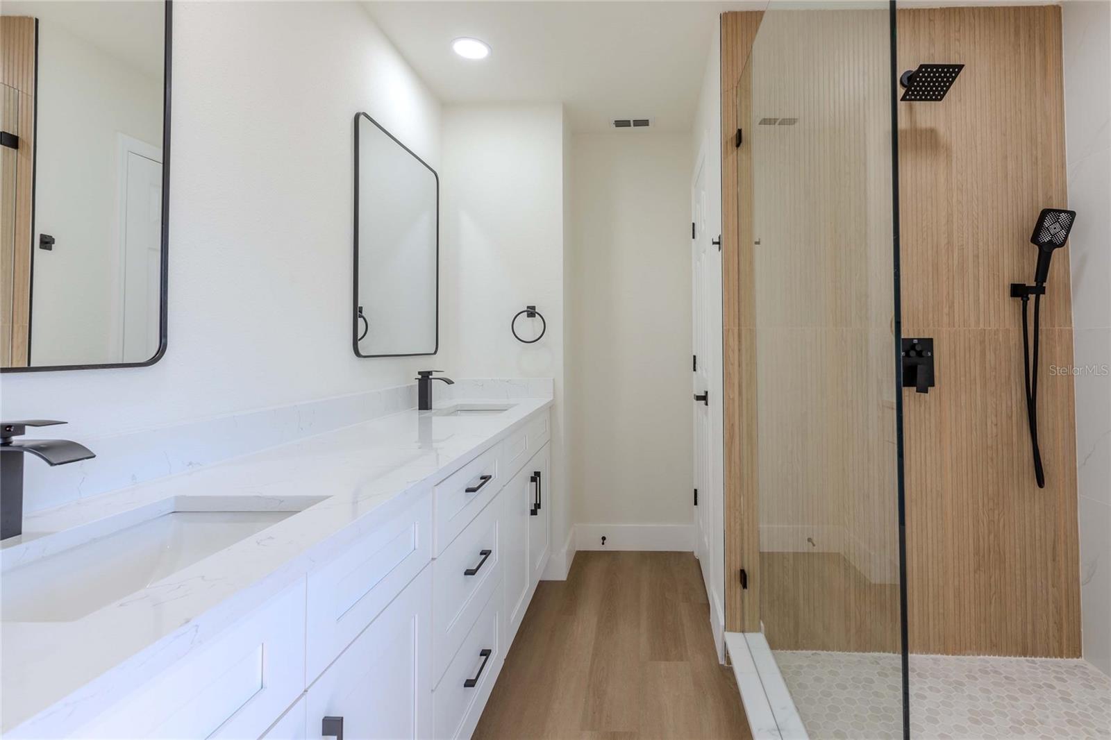 FOX RIDGE - Residential