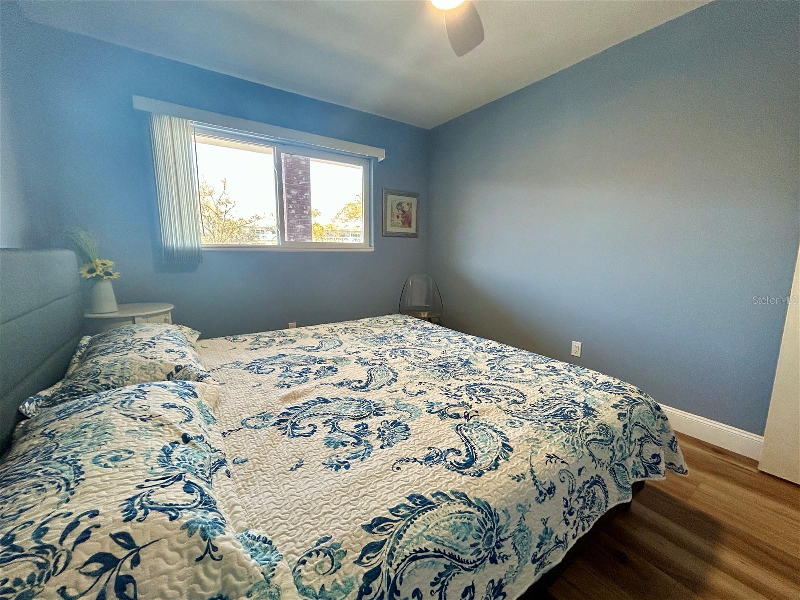 ON TOP OF THE WORLD - Residential