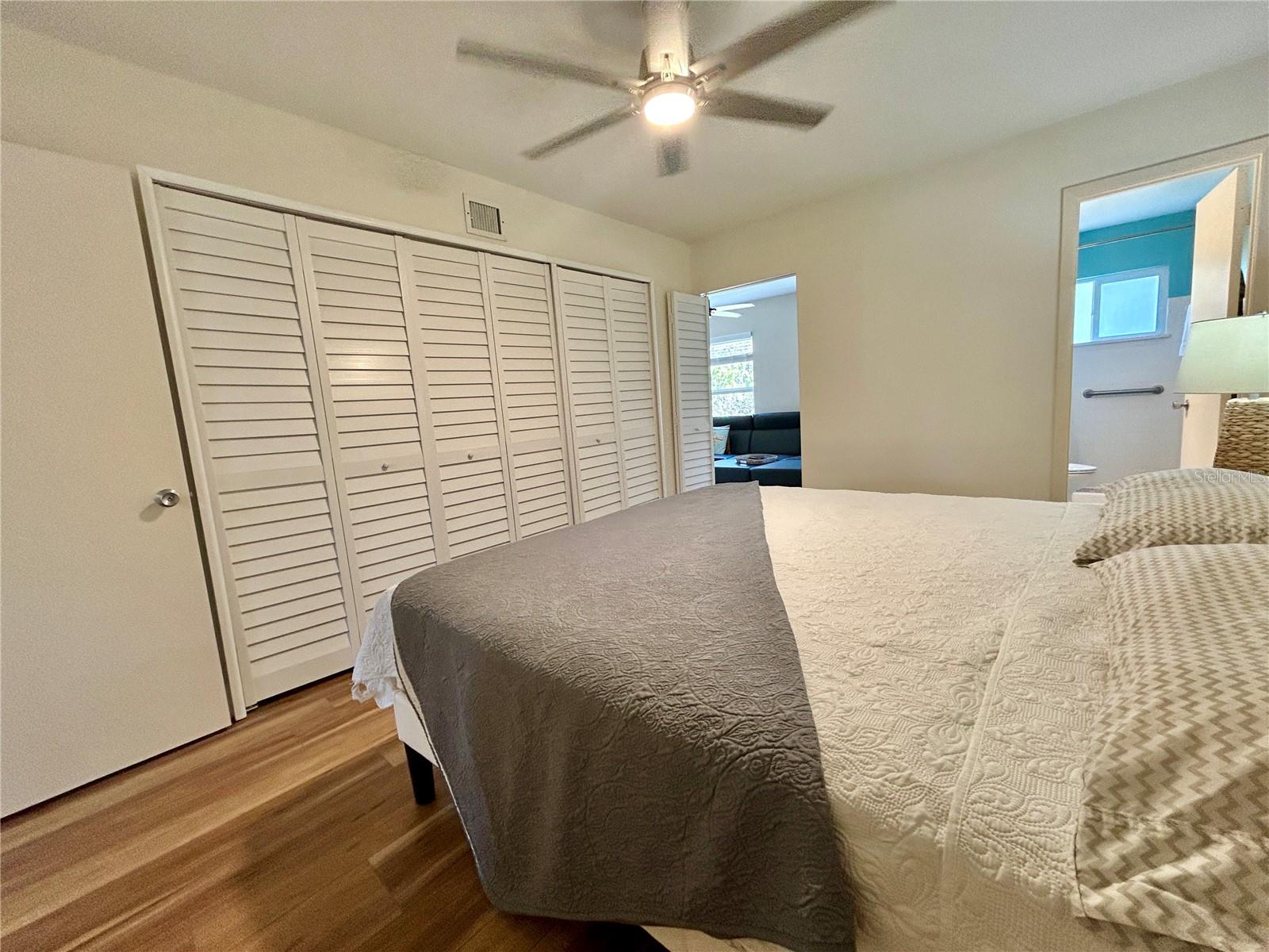 ON TOP OF THE WORLD - Residential