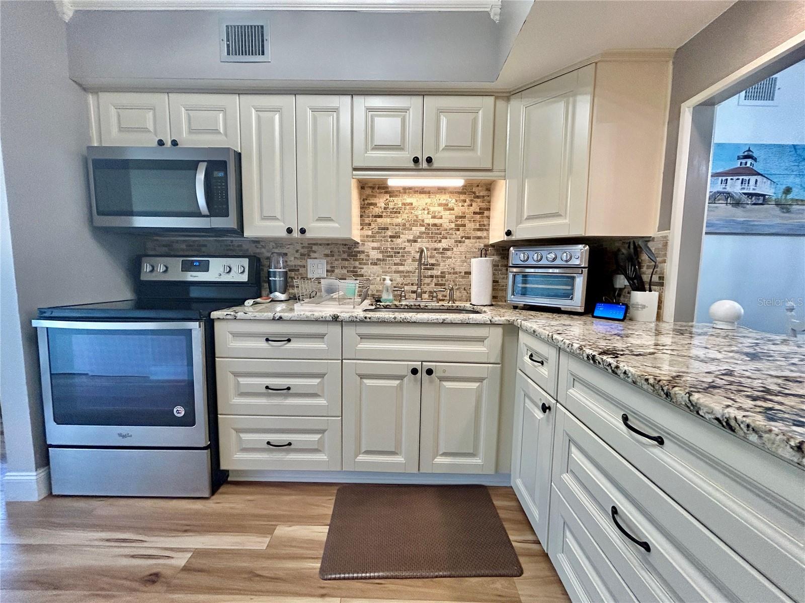 ON TOP OF THE WORLD - Residential