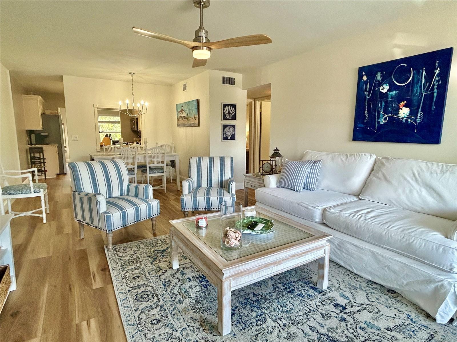 ON TOP OF THE WORLD - Residential