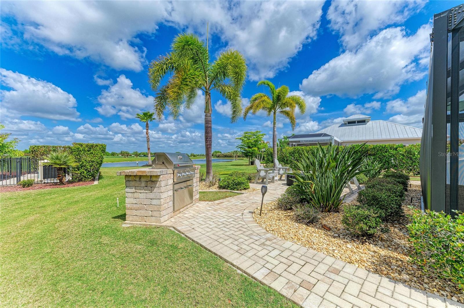 THORNTON CRK MOTORCOACH RESIDENCE - Residential