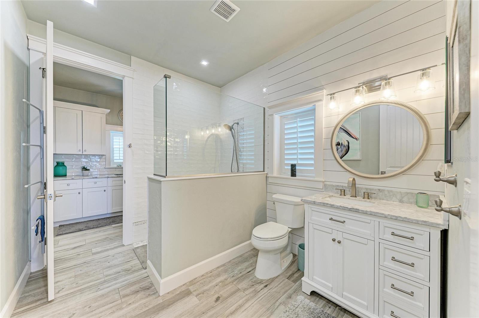 THORNTON CRK MOTORCOACH RESIDENCE - Residential