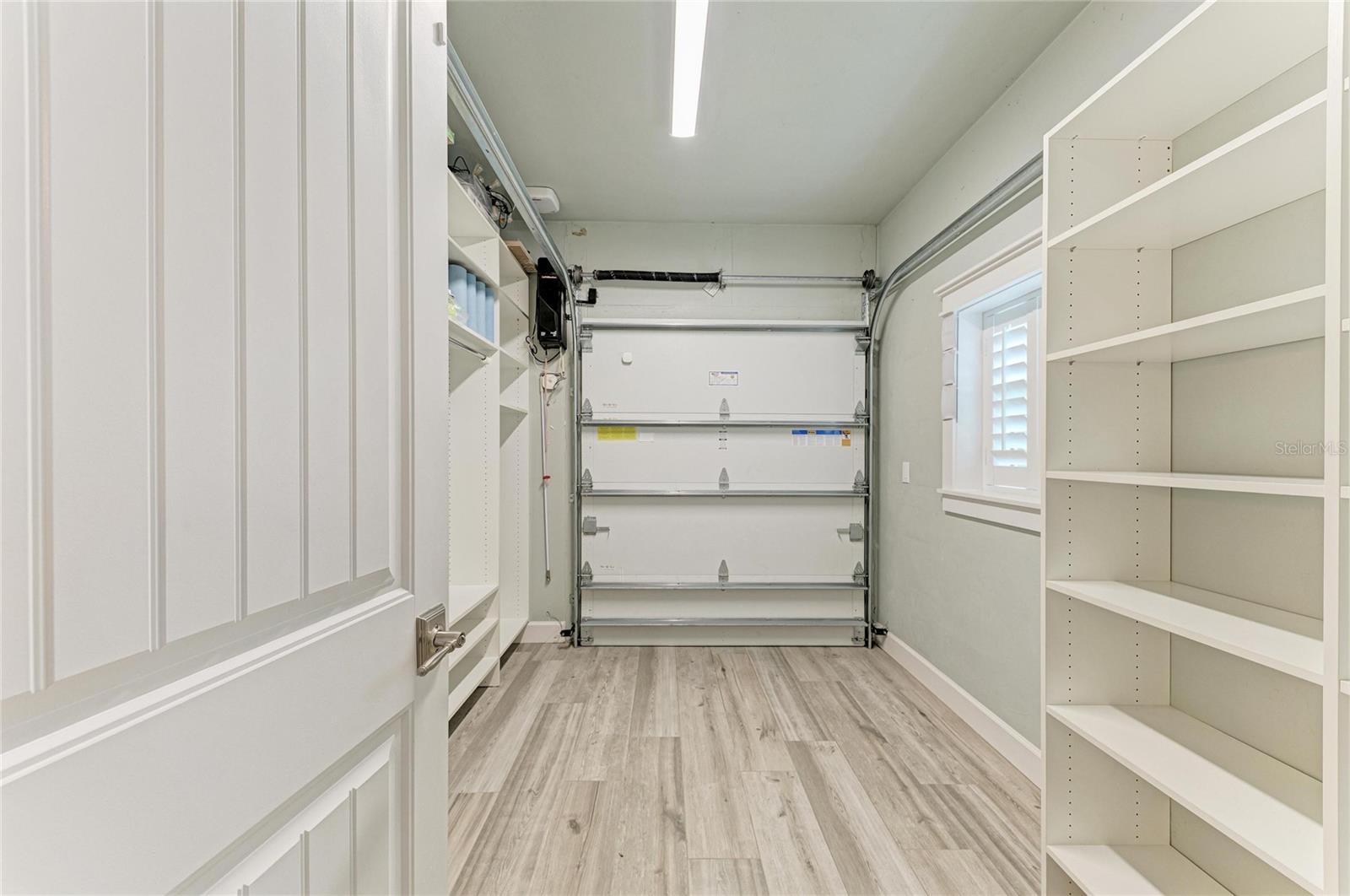 THORNTON CRK MOTORCOACH RESIDENCE - Residential