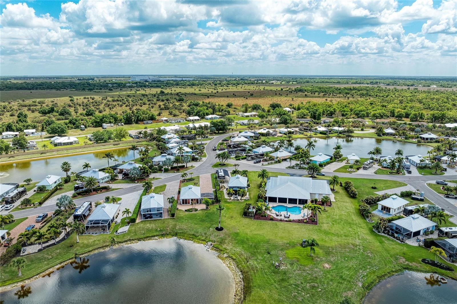 THORNTON CRK MOTORCOACH RESIDENCE - Residential