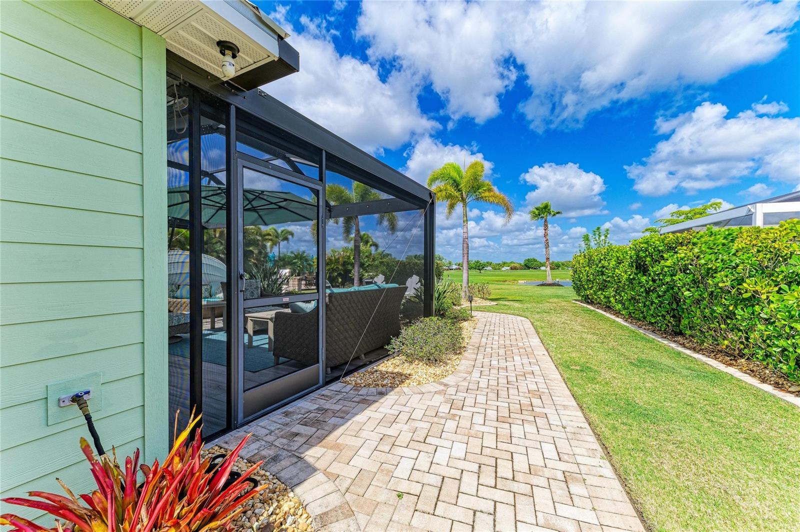 THORNTON CRK MOTORCOACH RESIDENCE - Residential