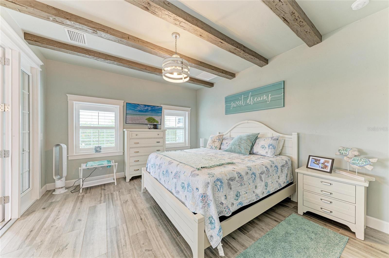 THORNTON CRK MOTORCOACH RESIDENCE - Residential