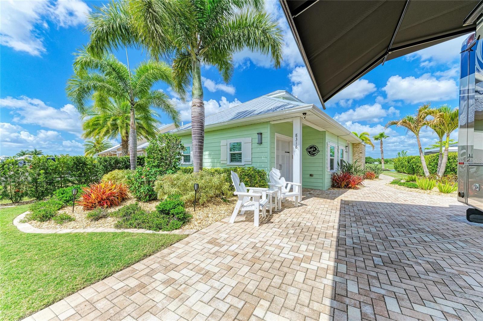 THORNTON CRK MOTORCOACH RESIDENCE - Residential