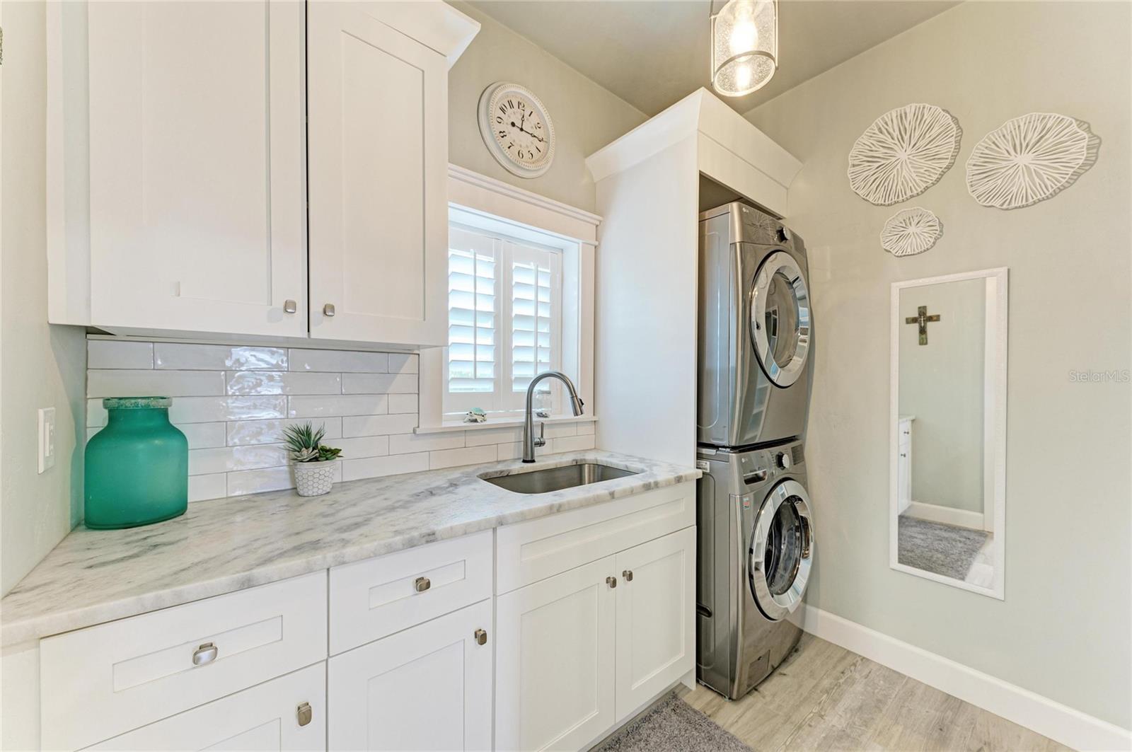 THORNTON CRK MOTORCOACH RESIDENCE - Residential