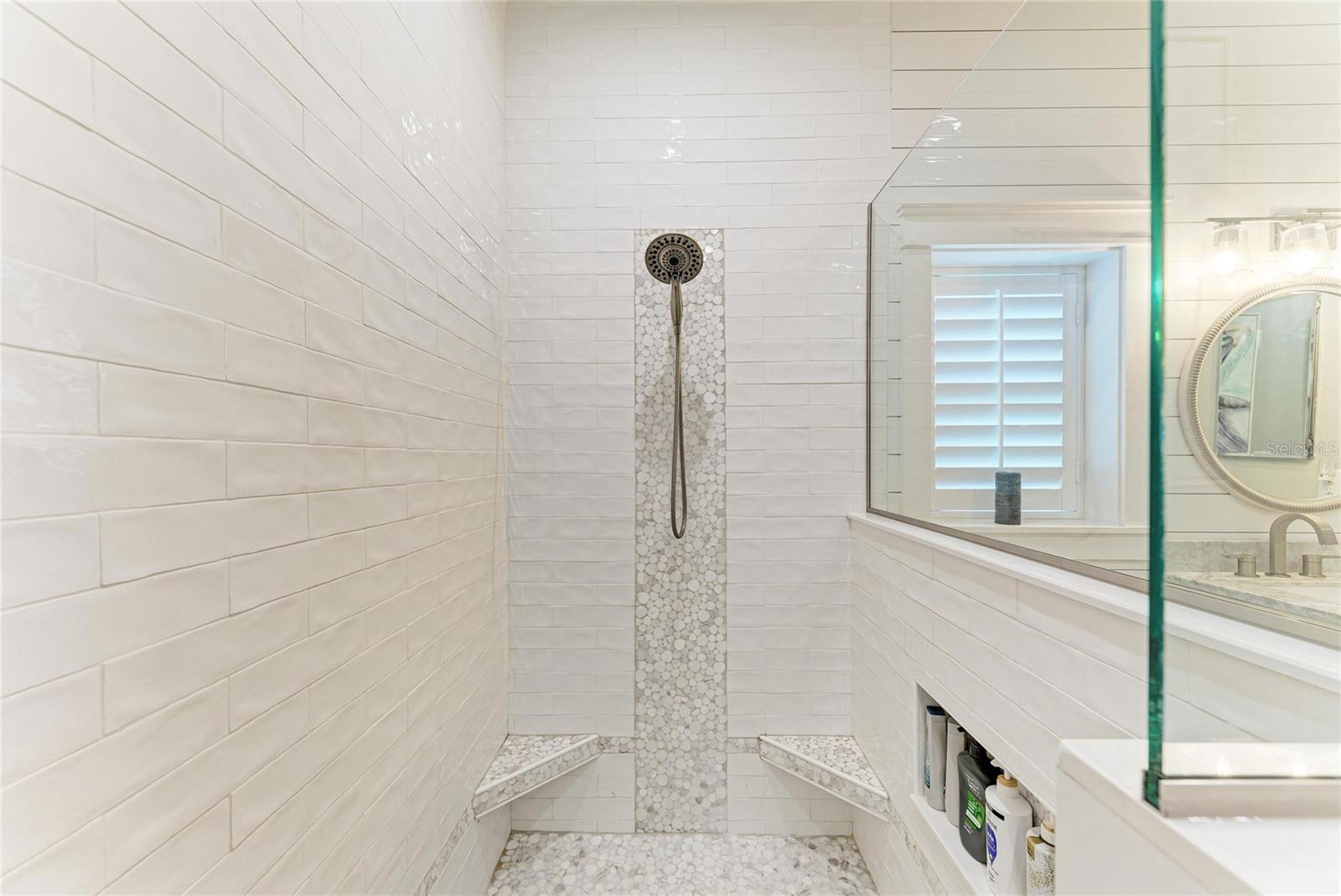 THORNTON CRK MOTORCOACH RESIDENCE - Residential