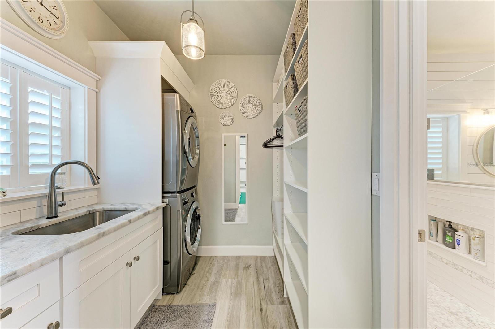 THORNTON CRK MOTORCOACH RESIDENCE - Residential