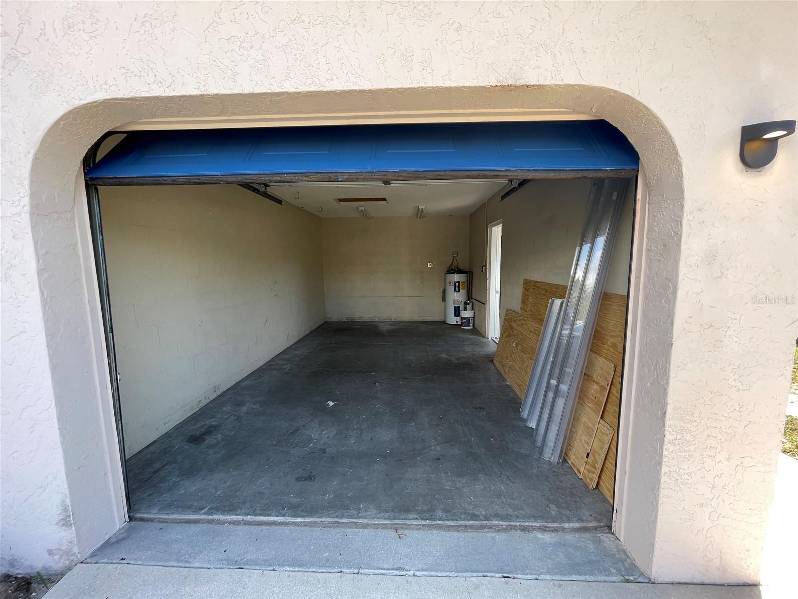 HIGH ACRES - Residential Lease