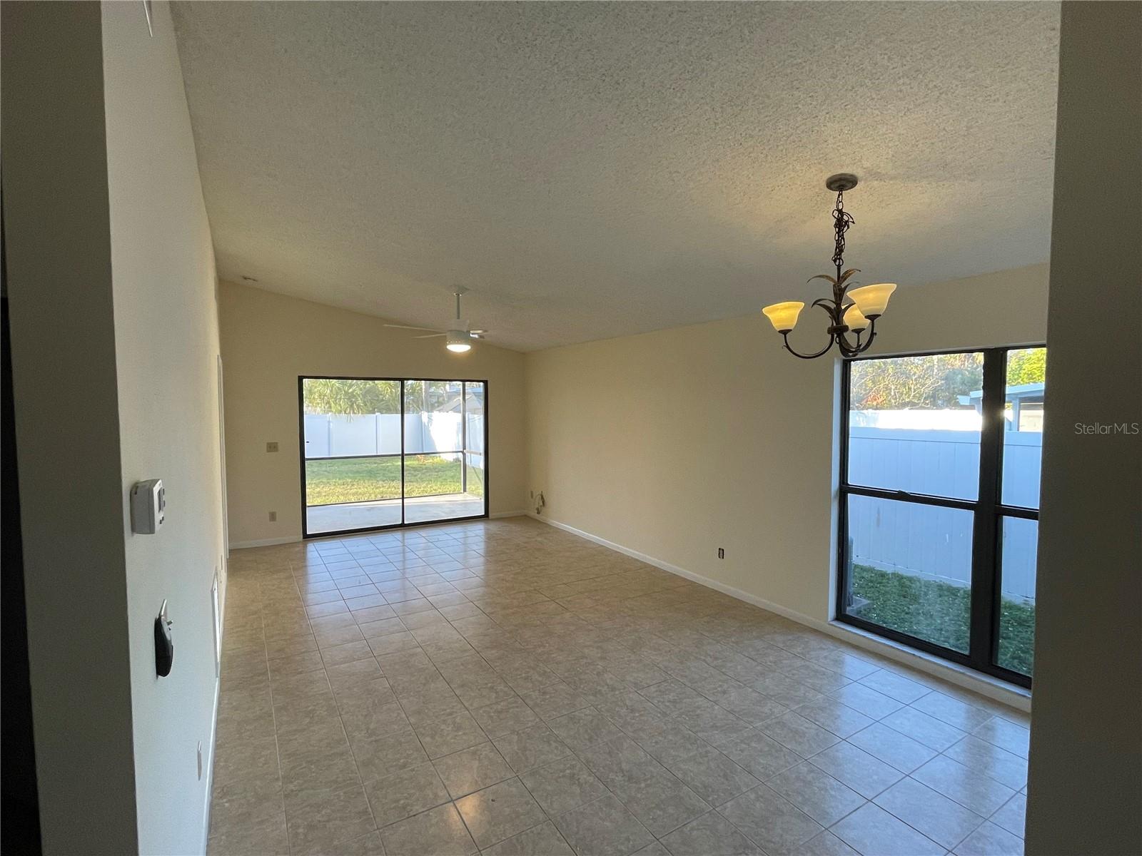 HIGH ACRES - Residential Lease