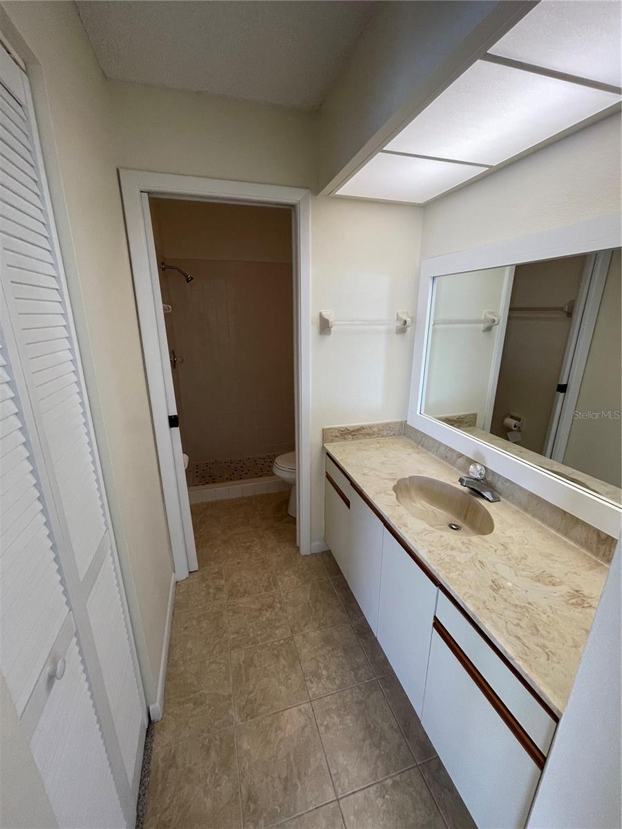 HIGH ACRES - Residential Lease