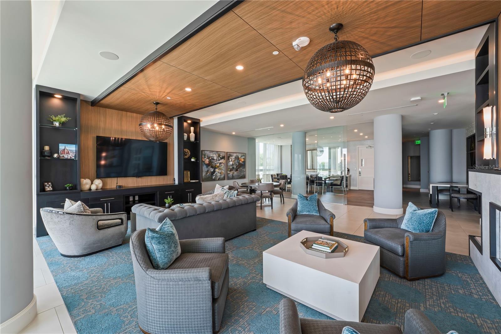 VIRAGE BAYSHORE - Residential