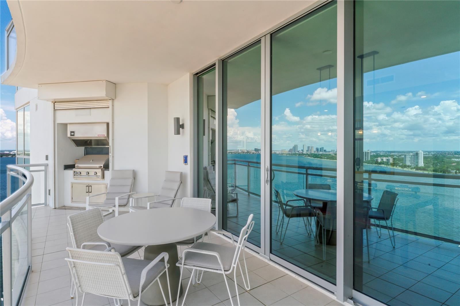 VIRAGE BAYSHORE - Residential