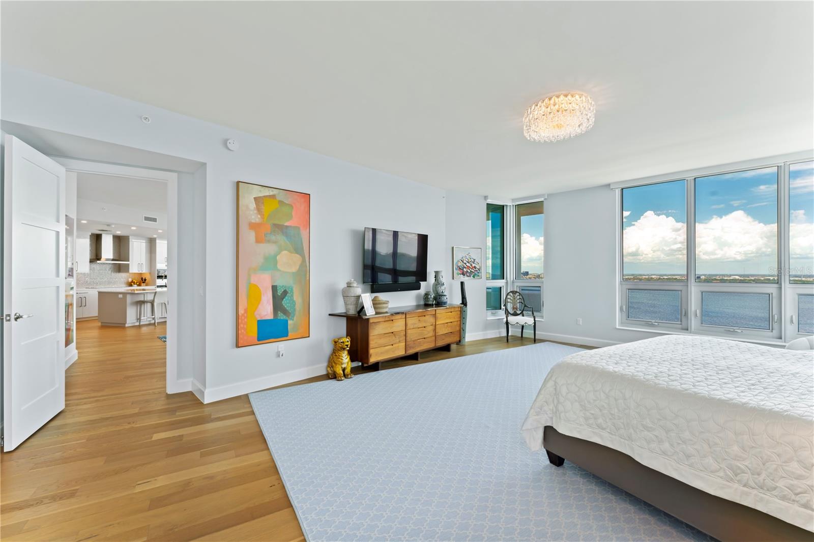 VIRAGE BAYSHORE - Residential