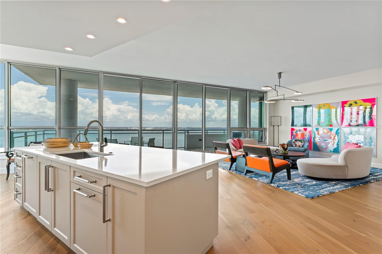 VIRAGE BAYSHORE - Residential