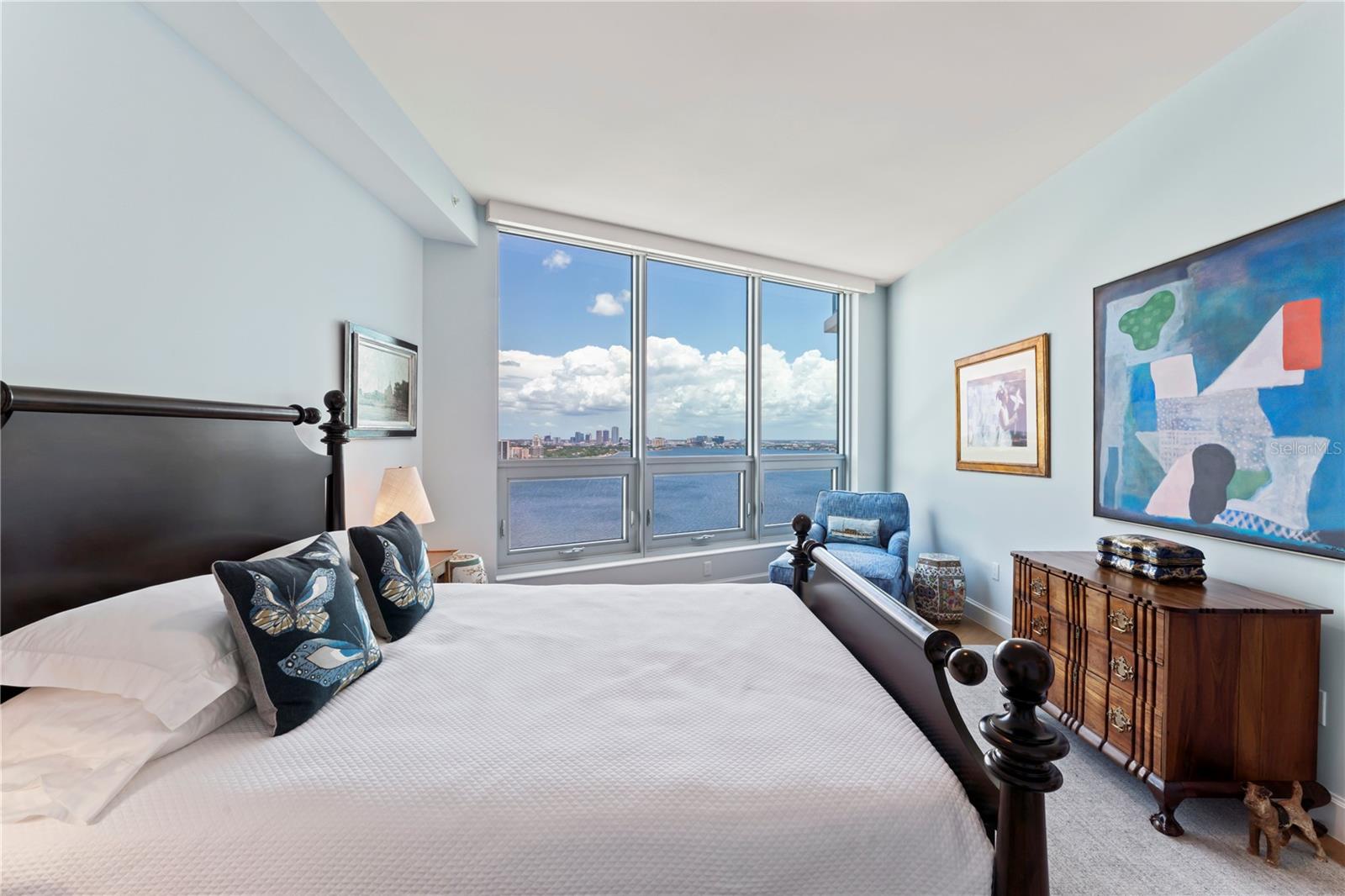 VIRAGE BAYSHORE - Residential