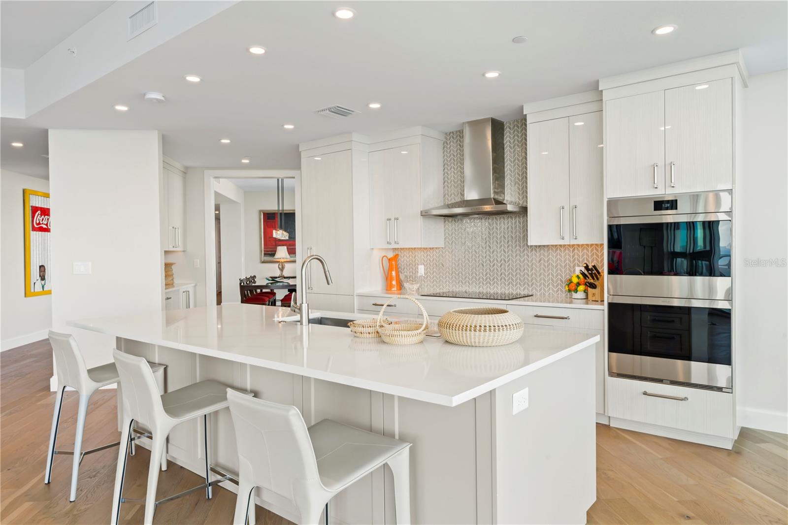 VIRAGE BAYSHORE - Residential