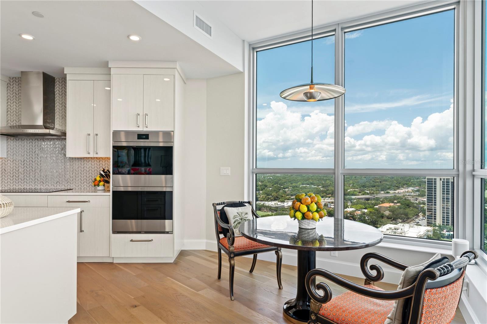 VIRAGE BAYSHORE - Residential