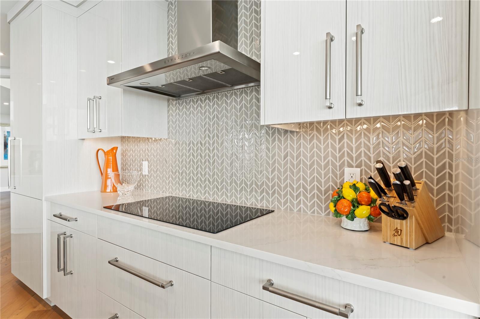 VIRAGE BAYSHORE - Residential